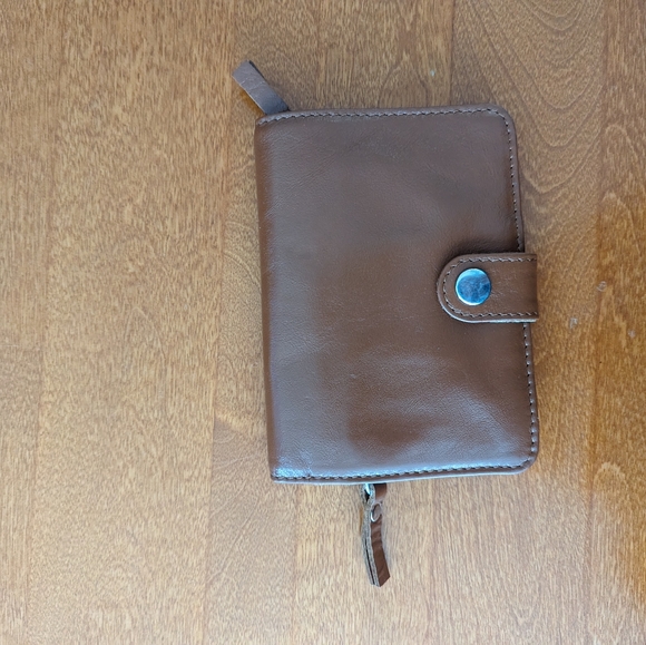 Brown wallet with floral print inside - Picture 4 of 5